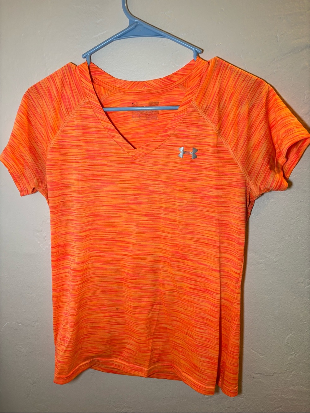 Under Armour Women's Neon Orange Space-Dyed V-Neck Performance Tee